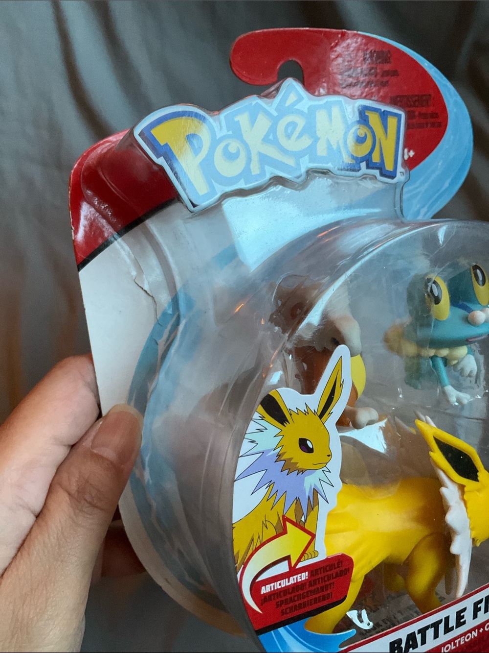 Pokémon Three Battle Figure Set - Jolteon Cubone Froakie - Yellow Blue Brown - Picture 8 of 8